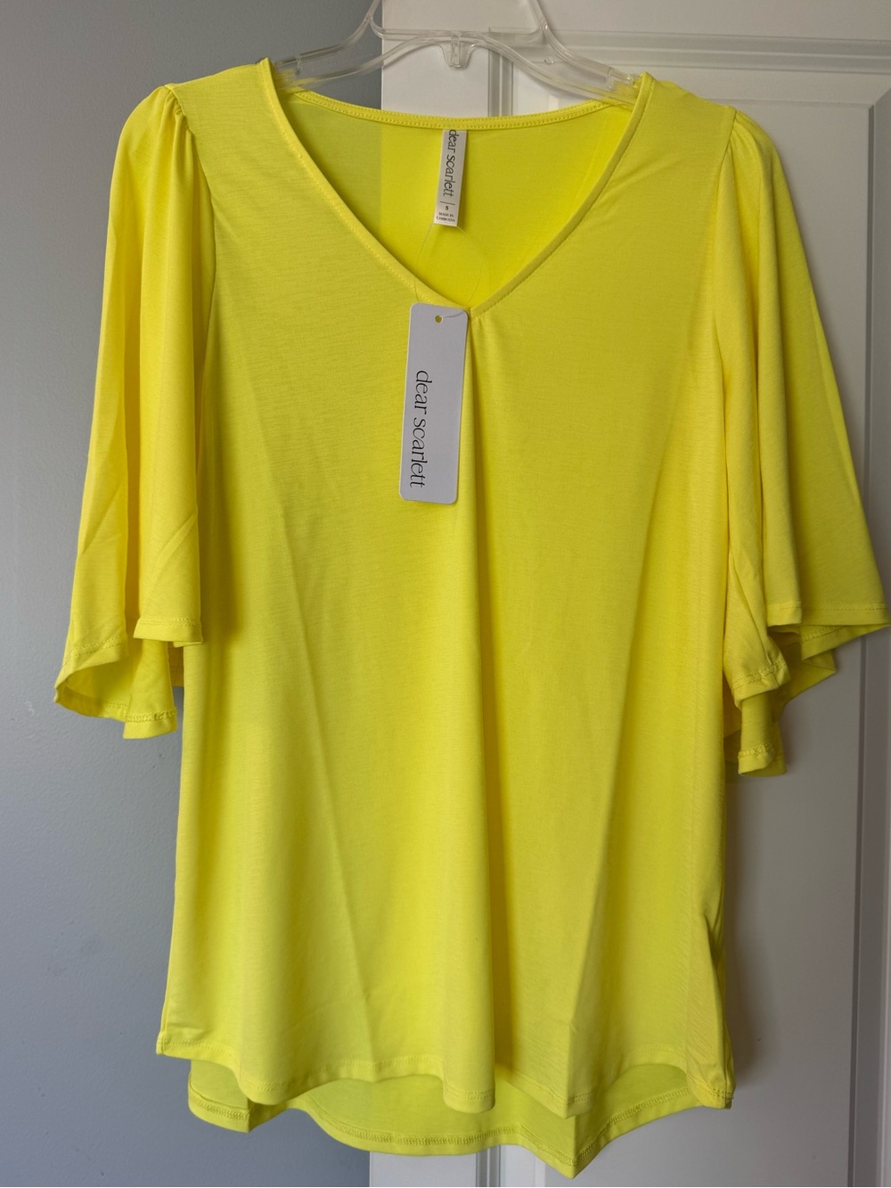 Dear Scarlett Neon Yellow V-Neck Flutter Sleeve Tunic Top Blouse NWT Size Small